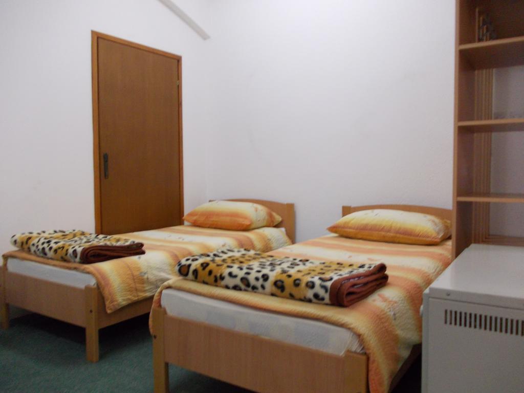 Apartments Bozic Trebinje Bagian luar foto