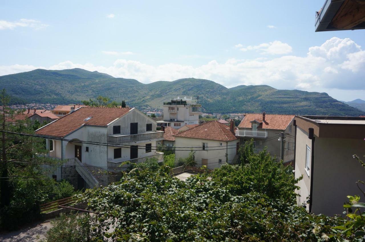 Apartments Bozic Trebinje Bagian luar foto