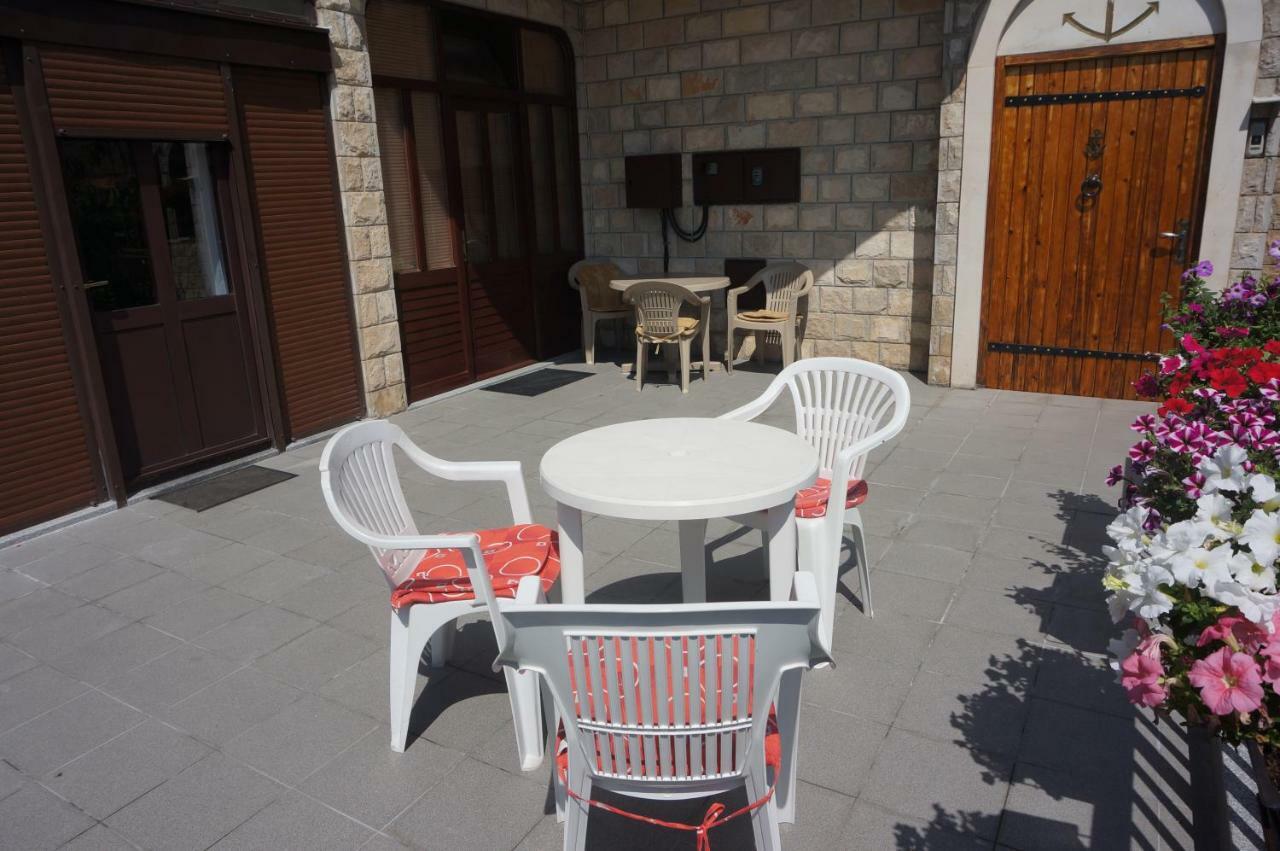 Apartments Bozic Trebinje Bagian luar foto