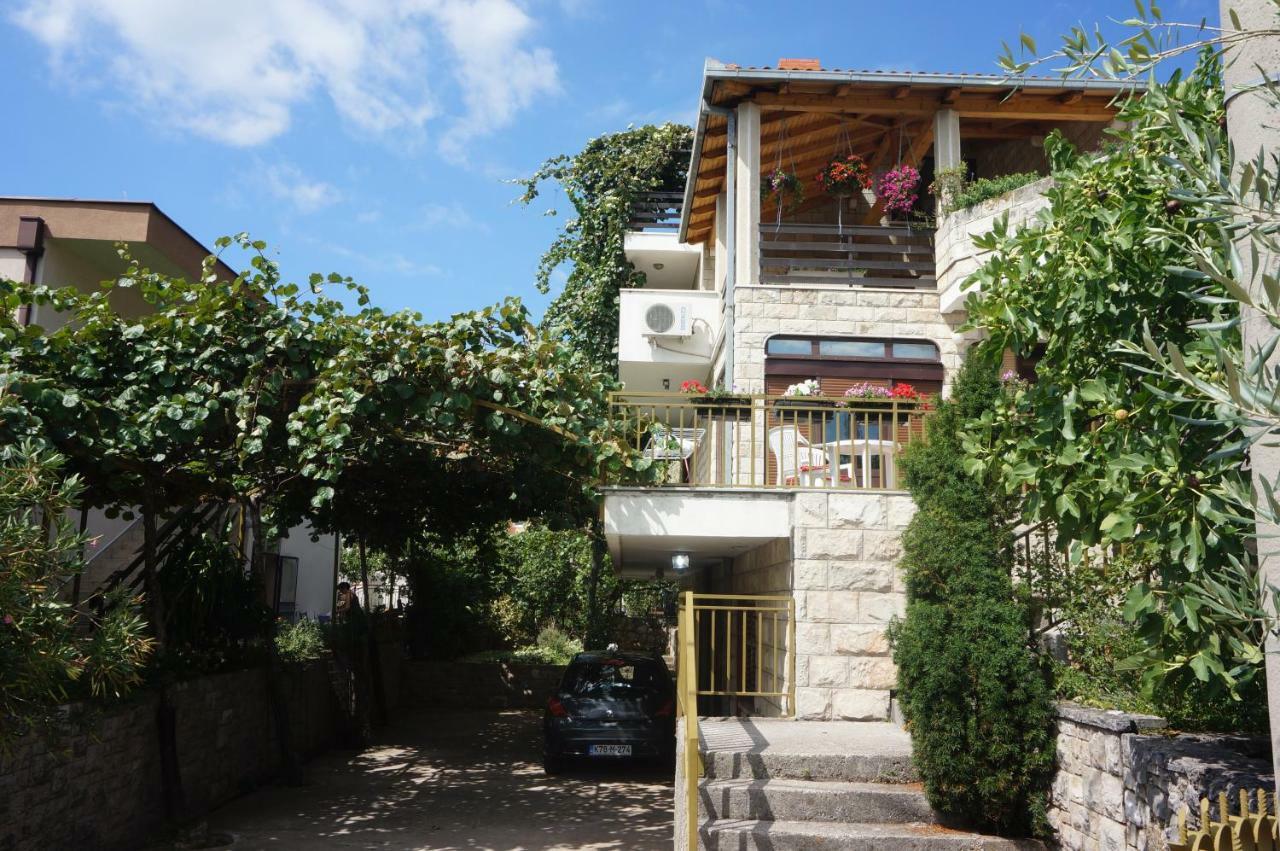 Apartments Bozic Trebinje Bagian luar foto